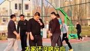 妖孽！野球场这哥到底啥打法？太让人震惊 把大家看懵了😨